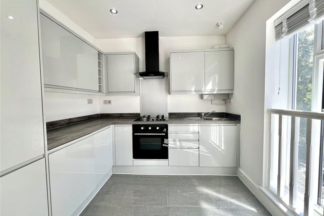 Flat 7, The Legion,, Millbrook, Surrey photo 2