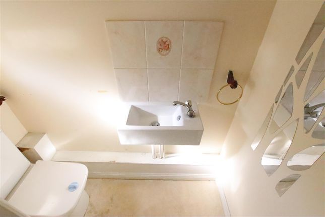 284, Slade Green Road, Erith photo 4
