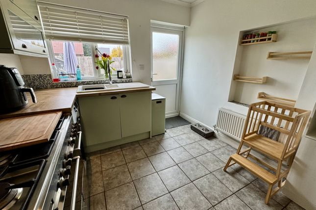 10, Hitchin Road, Upper Caldecote photo 4