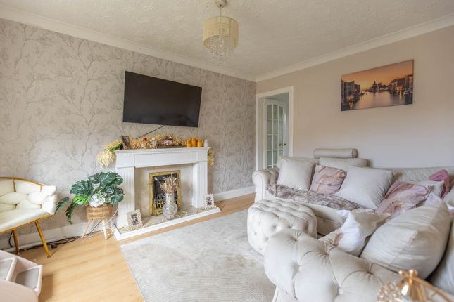 15, Appleby Close, Glasgow photo 3