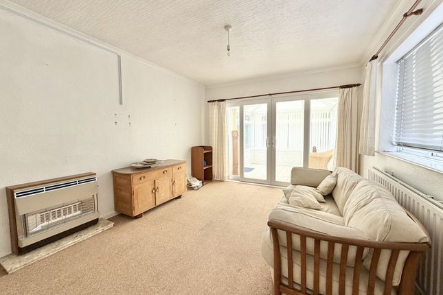 14, St Michaels Close, Exeter photo 3