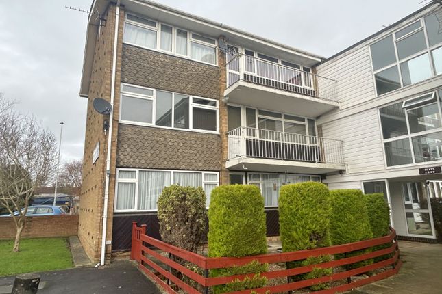 2 Bedroom Ground Floor Flat For Sale