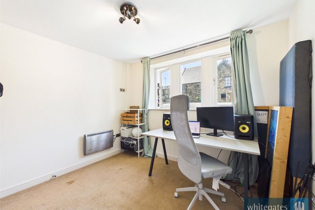 2 Rodley Lodge,, Town Street, Leeds photo 4