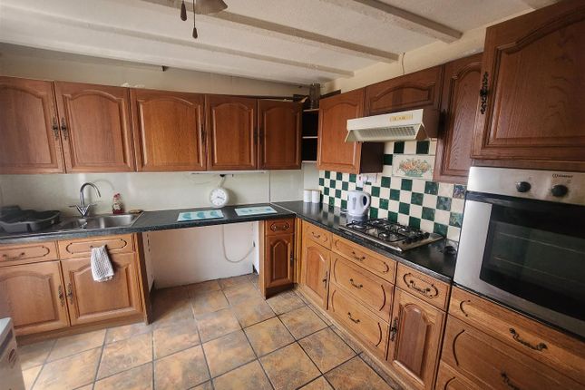 End terrace house to rent in Church Road, Cinderford