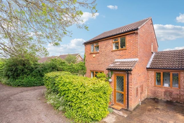 Thumbnail Detached house for sale in Lucas Lane, Hitchin