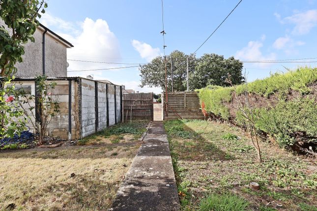 12, Glebeland Place, Barry photo 3
