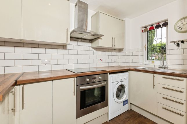 27, Alston Mews, Thatcham photo 4