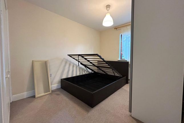 4, Robert House, Sovereign Place photo 5