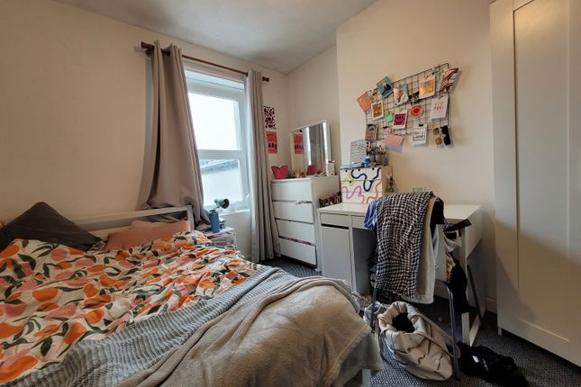 77, Rhymney Street, Cardiff photo 4