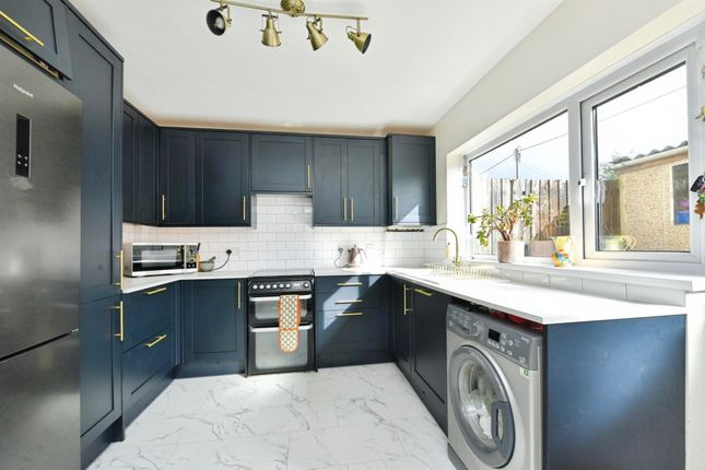 71, Longmeadow Road, Saltash photo 3