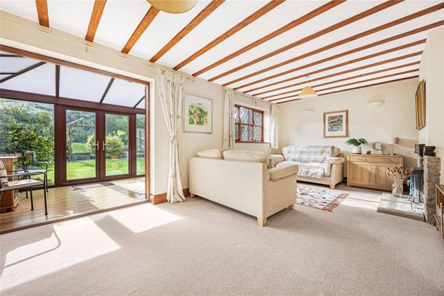 8, Manor Close, Tewkesbury photo 3