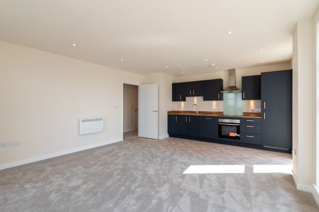 Flat 27, Estella Heights, Northfleet photo 2