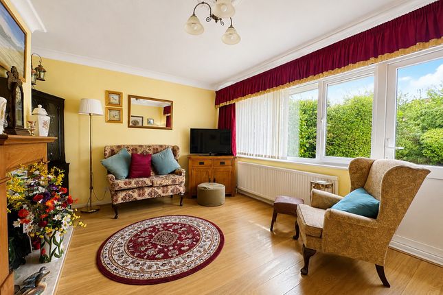 22, Woodlands Close, Hockley photo 4