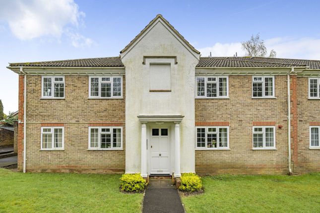 Flat for sale in Dunnock Close, Rowland's Castle
