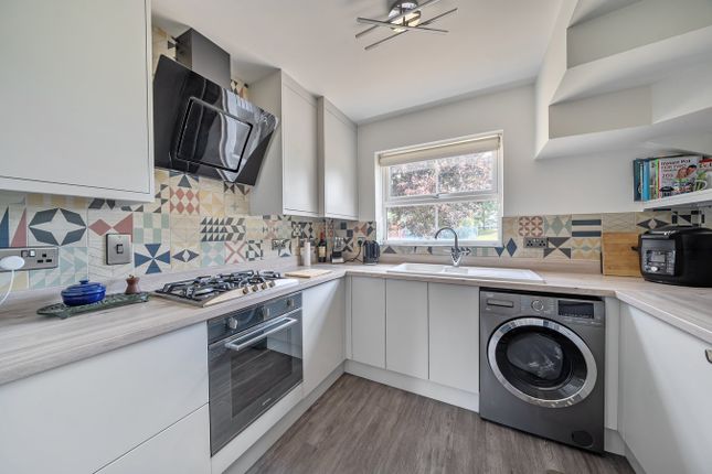 8, Kingfisher Road, Shefford photo 4