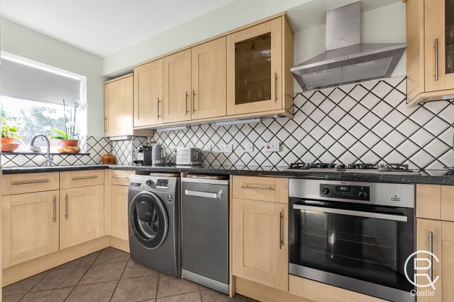 Flat for sale in April Close, London