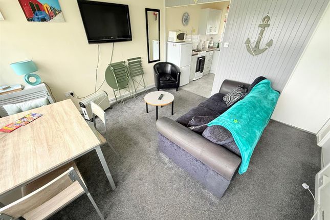 417, California Sands California Road, Great Yarmouth photo 2