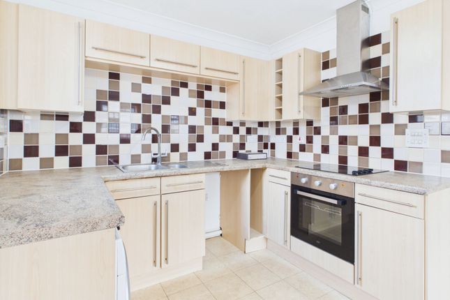 58, Finsbury House, Pillowell Drive, Gloucester photo 4
