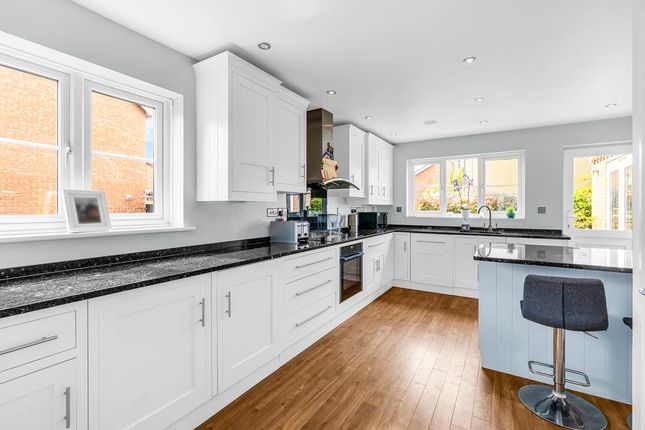 13, Martins Drive, Hertford photo 2