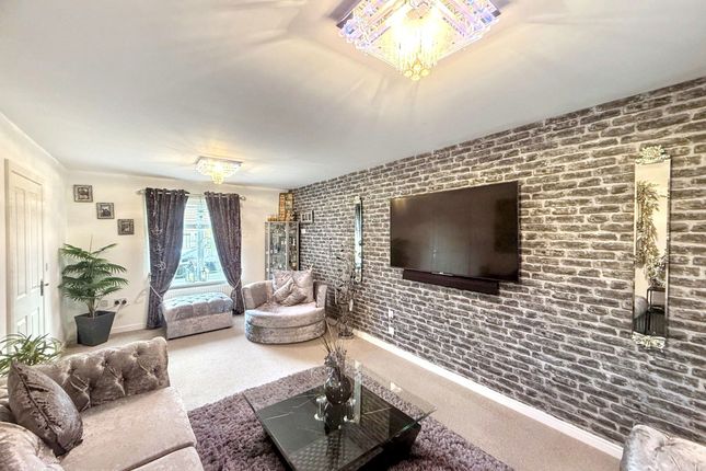8, Garesfield, Sunderland photo 3