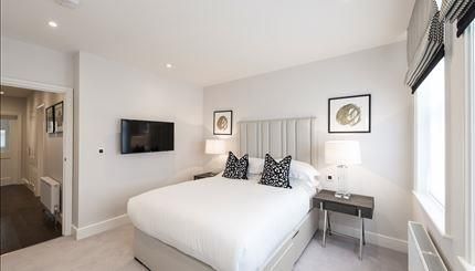 Flat to rent in King Street, London