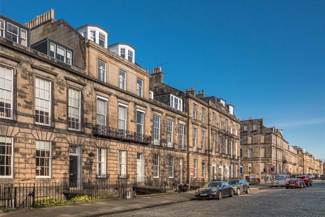 Flat to rent in Heriot Row, Edinburgh