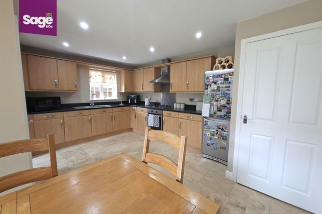 13, Mill Court, Newport photo 4