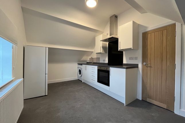 Apartment 6, Kensington House, 33, Dove Bank, Uttoxeter photo 2
