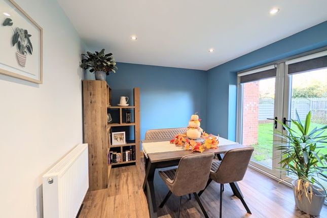 5, Bevers Way, Holton-Le-Clay photo 4
