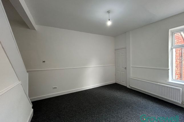 16 Dalbeattie Street, Manchester photo 4