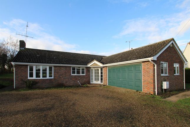 Bungalow to rent in North Street, Steeple Bumpstead, Haverhill