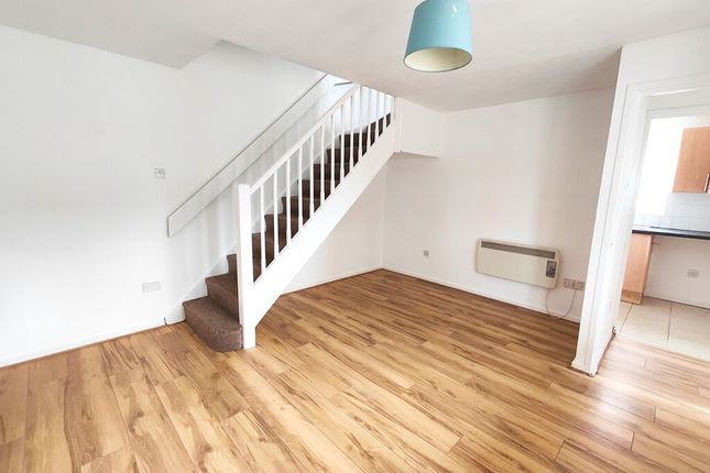 4, Thirlmere Close, Kettering photo 3