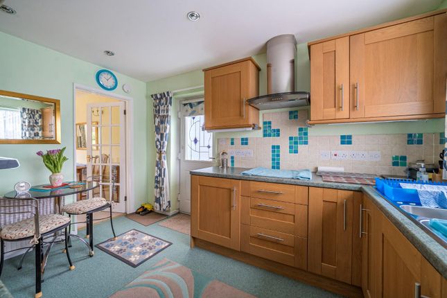 3, Broadmere Close, Dursley photo 4