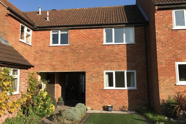 Thumbnail Terraced house to rent in Chandlers Close, Wantage