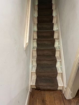Room 5, 421, Worsley Road, Eccles photo 4