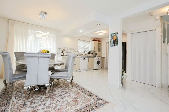 2, Greenacres, Birmingham photo 4