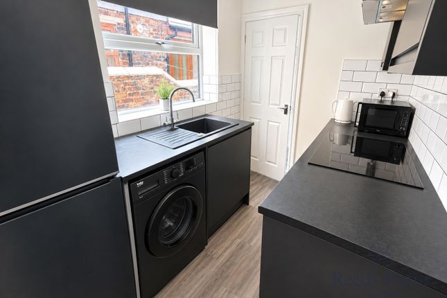 9, Compton Street, Staffordshire photo 4