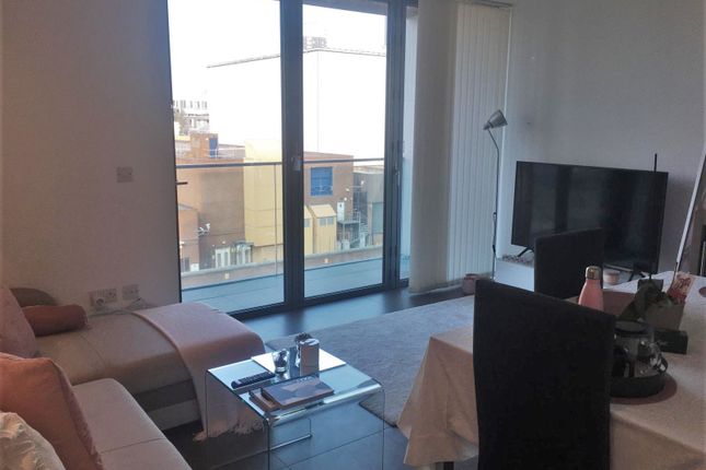 Flat for sale in Lexicon, Book House, City Road, London
