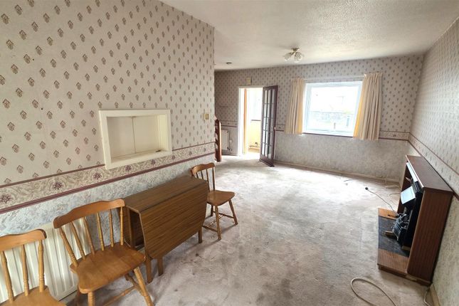 5, Buddle Close, Tavistock photo 3