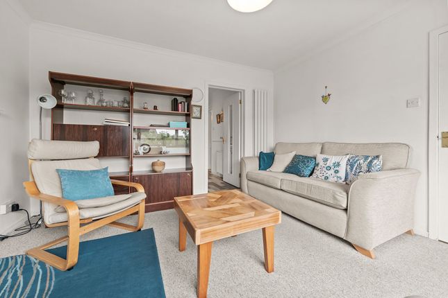 35 Hillview Drive, Bridge of Allan photo 4