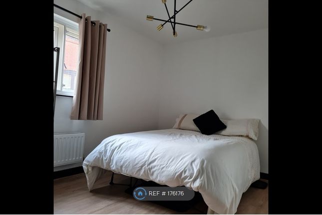 Room to rent in The Greaves, Minworth, Sutton Coldfield B76