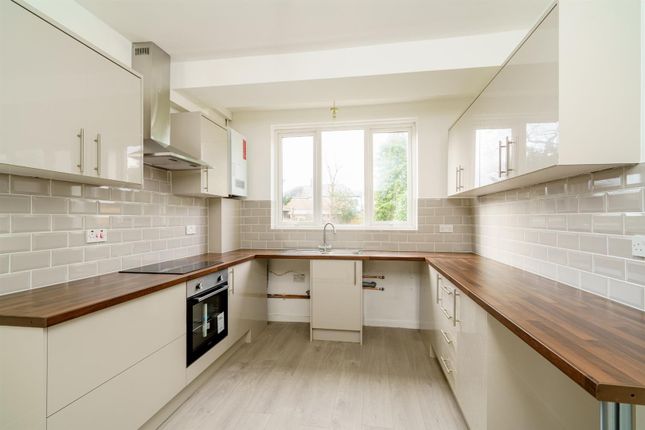 30, Byron Avenue, London photo 3