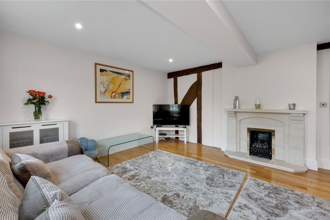 Flat to rent in Heronsbrook, Buckhurst Road, Ascot, Berkshire