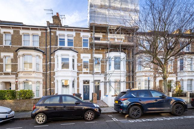 2-bed flat on London, £450,000