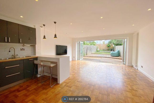 Kitchen / Living