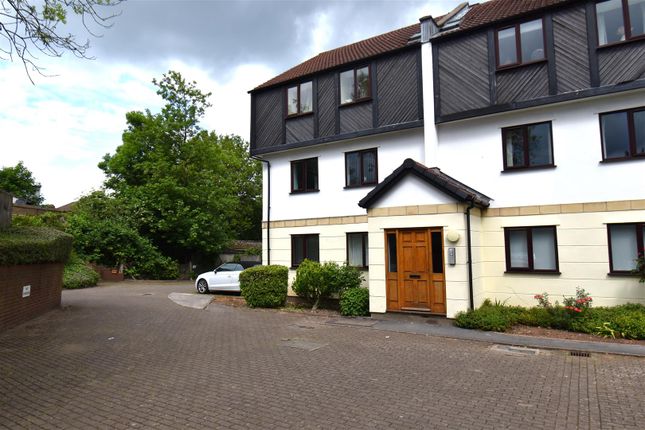8 Pinefield, Eastfield Terrace, Bristol photo 2