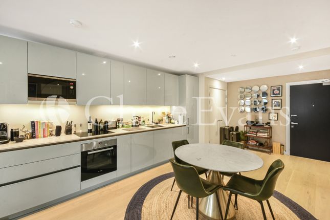 Flat 303 Weymouth Building, 2, Deacon Street, London photo 4
