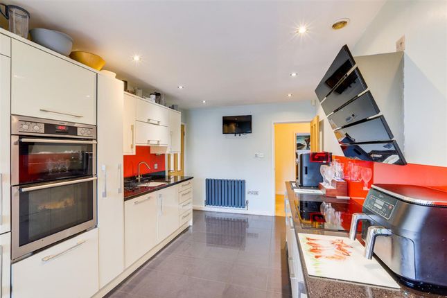 53 Christina Crescent, Nottingham photo 3