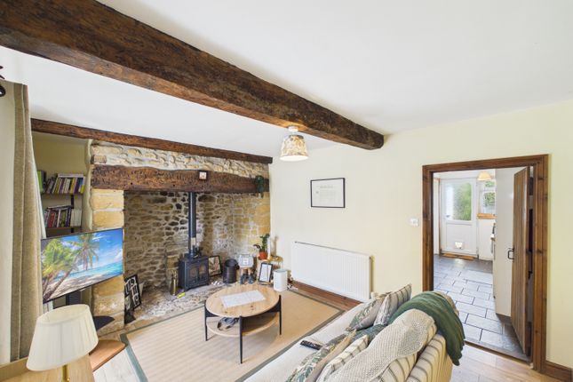 1, Hillside Middle Street, Crewkerne photo 3