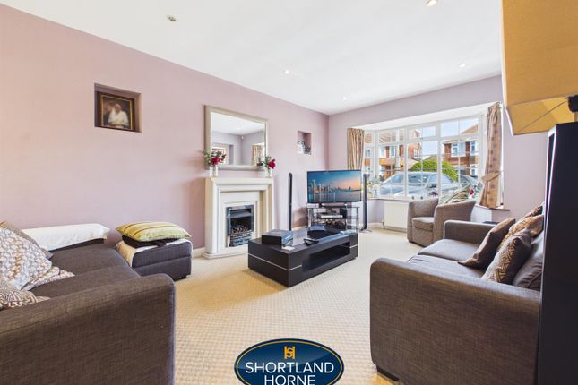 30, Frobisher Road, Coventry photo 3